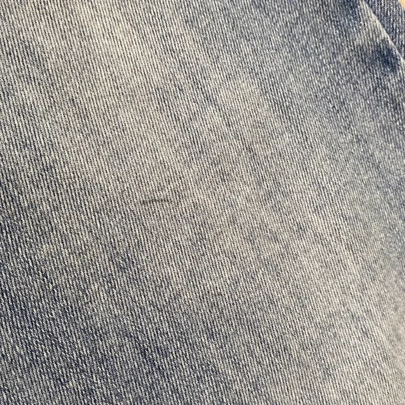 Abercrombie & Fitch | Light-Wash Denim SHORT-Inseam Simone High-Rise Jeans - Picture 14 of 14